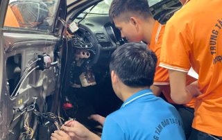 Học nghề kỹ thuật ô tô chất lượng cao tại trung tâm đào tạo EAC Hà Nội - Trường Trung Tâm Dạy Nghề Ô Tô - Xe Máy EAC Học nghề kỹ thuật ô tô chất lượng cao tại trung tâm đào tạo EAC Hà Nội - Trường Trung Tâm Dạy Nghề Ô Tô - Xe Máy EAC